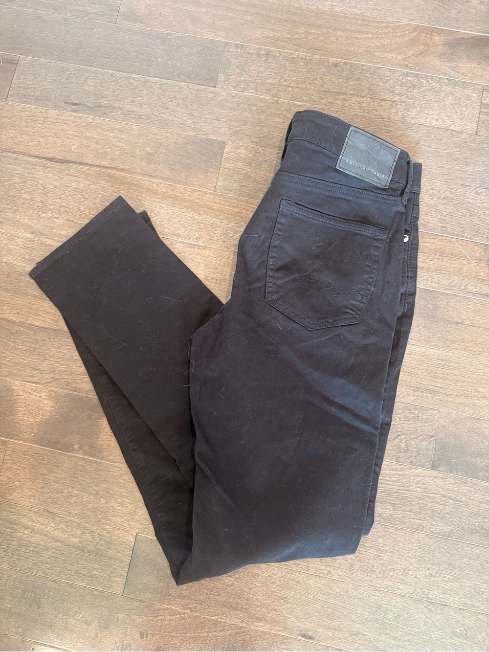 33 x 34 AE BLACK JEANS